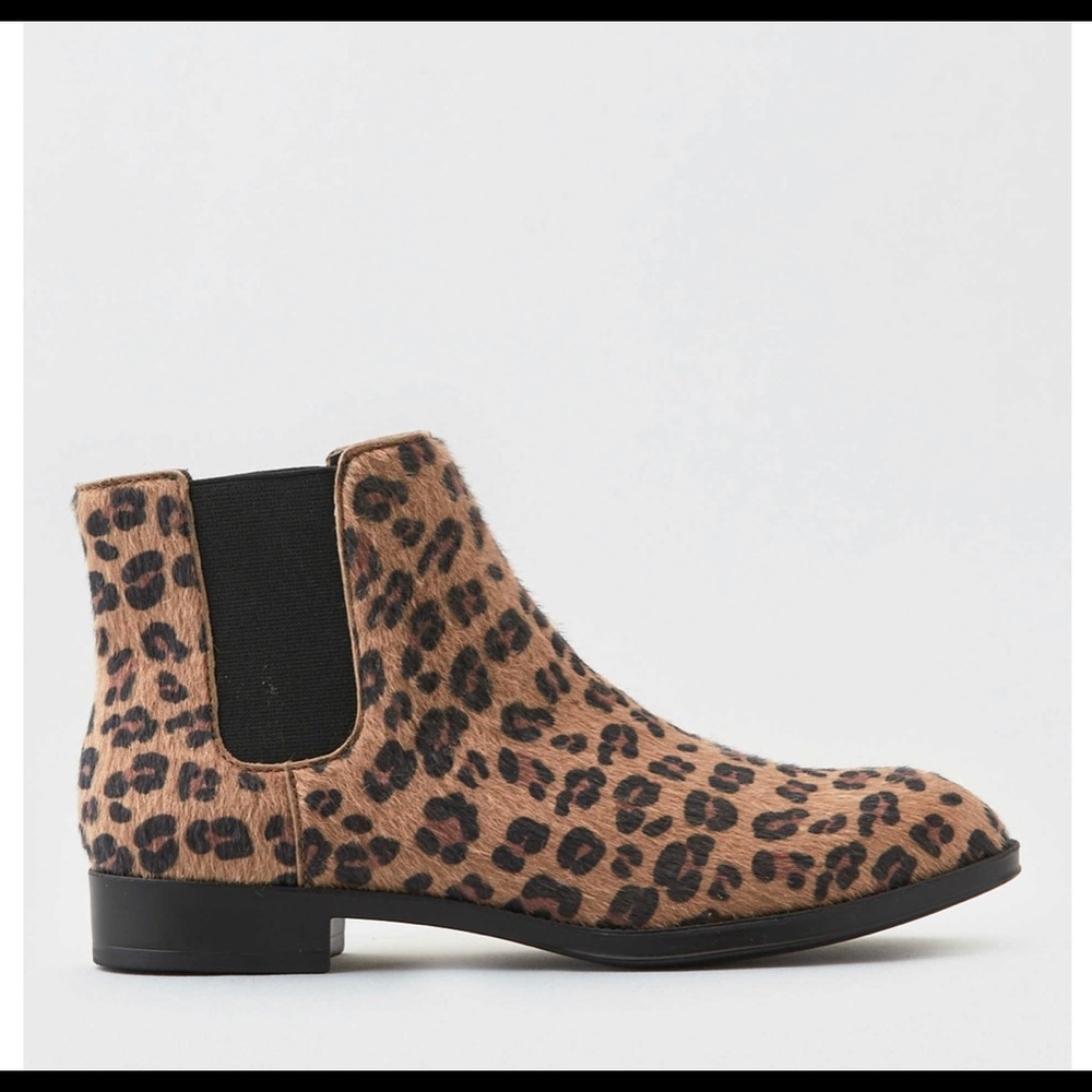 AMERICAN EAGLE Leopard Booties